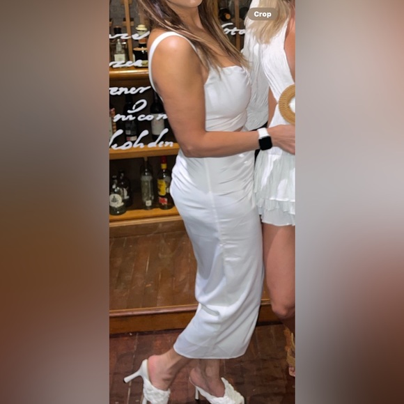 Chic Cream Sleeveless Midi Dress - Picture 1 of 6